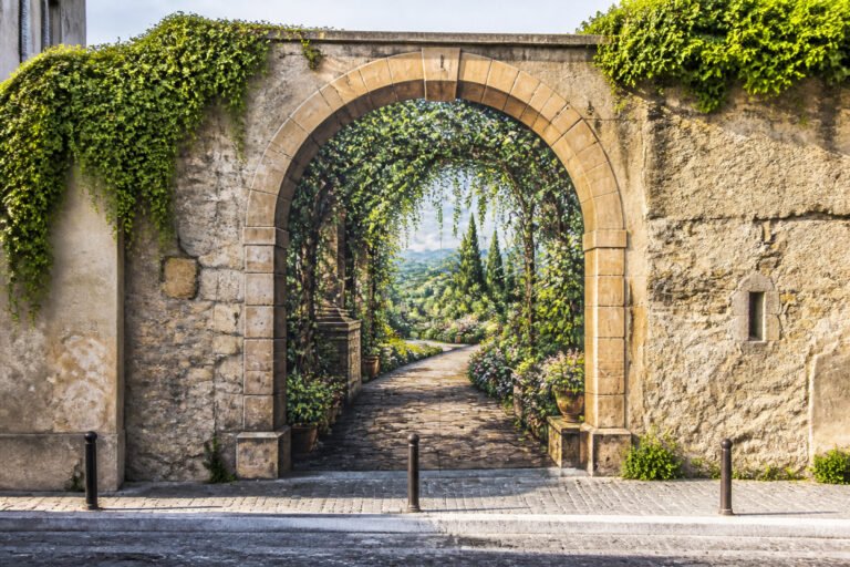 Trompe loeil un jardin secret derriere un mur